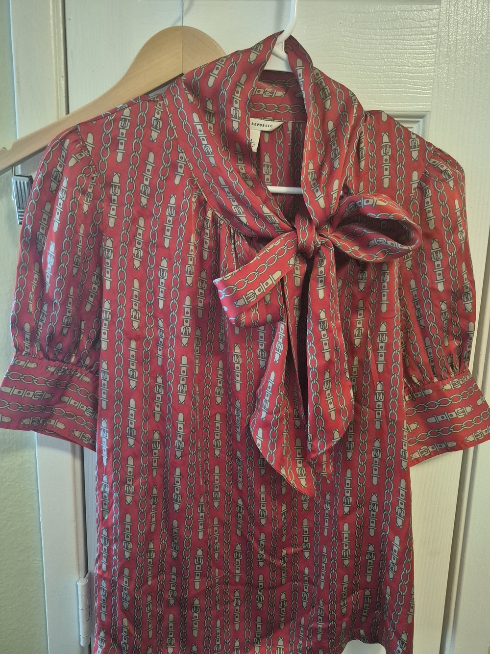 Banana Republic Red Chain-Print Bow Neck Blouse and Tweeds, Bundles 4 Blouses.